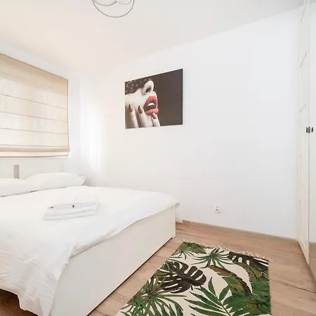Lodz Niciarniana Comfy Apartment Exterior photo